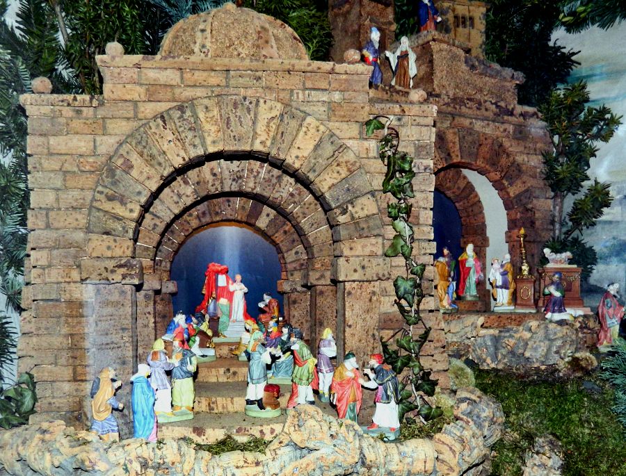 Krippen_Nikolaus_Ueberlingen_73.jpg